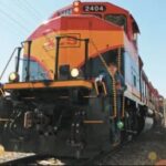 México y KCS acuerdan desarrollar tren de pasajeros en Monterrey