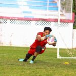 Pioneros va por el Clásico y el liderato