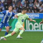 Con triplete de Lewandowski el FC Barcelona golea al Alavés y se afianza como líder de la liga