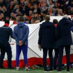 Miembro del cuerpo técnico de la selección de Hungría convulsionó en pleno partido ante Países Bajos