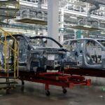 Arrolla Trump a 129 empresas automotrices de Puebla con arancel del 25%