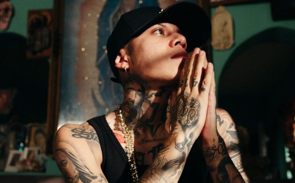 Santa Fe Klan pide disculpas por subir foto crucificado que indignó a la Iglesia Católica: «Ya le pedí perdón a Dios»