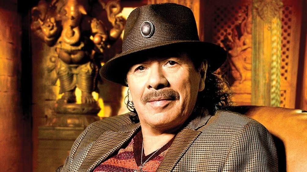 Carlos Santana es hospitalizado de emergencia