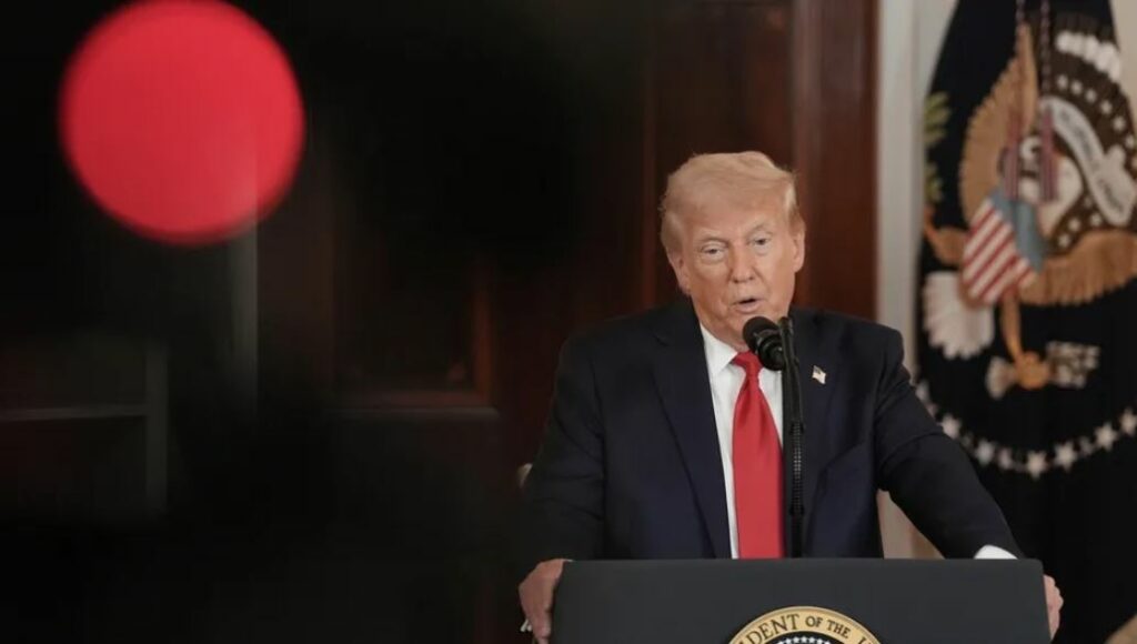 Donald Trump afirma que no quiere que China sufra por los aranceles que le impuso