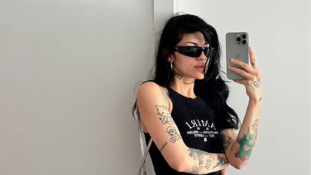 Cazzu lanza su primer libro “Perreo: Una Revolución”