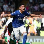 Everton remonta y acaba con el sueño europeo del Fulham de Raúl Jiménez