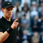 Jannik Sinner vuelve a la pista de arcilla en Italia tras tres meses de suspensión