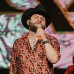 Luis R. Conriquez se presenta en Fiestas de Mayo 2025 en Pénjamo; asistentes corean corridos