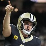 Derek Carr anuncia su retiro de la NFL por ‘cambios degenerativos’ en su hombro derecho