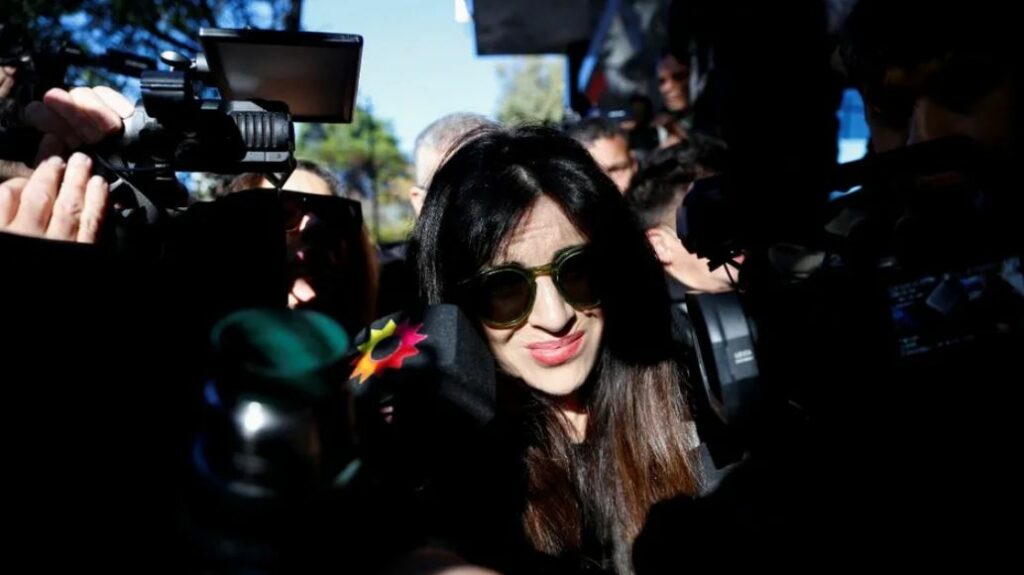 Gianinna Maradona estalla contra los médicos de su padre