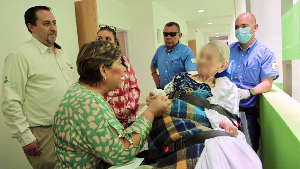 Rescatan a adultos mayores maltratados en casa de asistencia de SLP