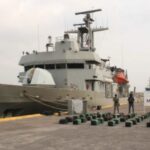 Aseguran 1.28 toneladas de cocaína frente a las costas de Michoacán