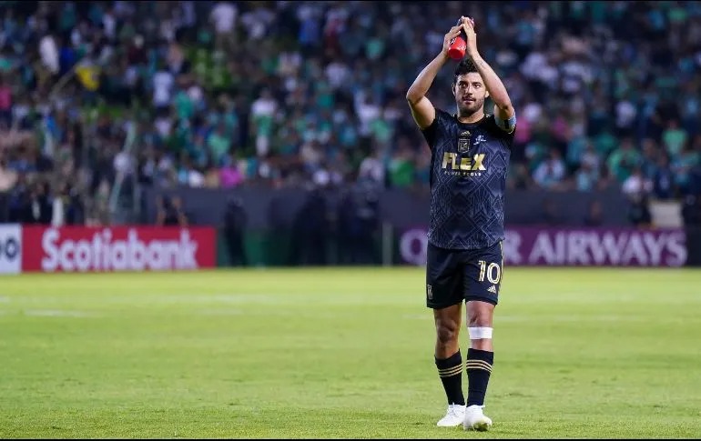 Carlos Vela anuncia su retiro del futbol