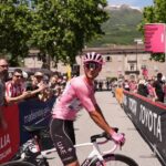 Isaac del Toro se sube al podio de Etapa 19 y aumenta ventaja por liderato en el Giro de Italia