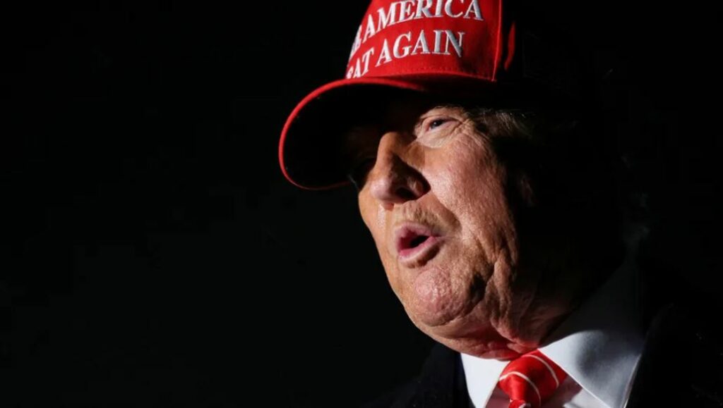 Juez frena intento de Donald Trump por invalidar permisos a 5 mil venezolanos en Estados Unidos