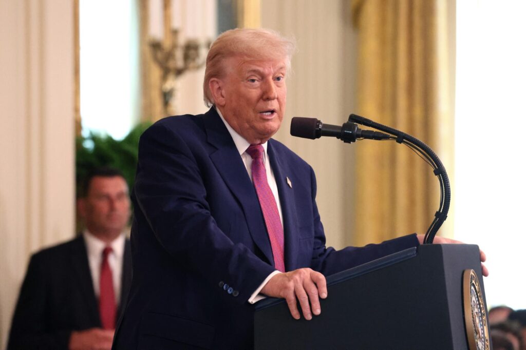 Trump frena redadas masivas contra migrantes en sectores clave de la economía