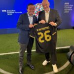 Mikel Arriola se reúne con Gianni Infantino en Executive Football Summit