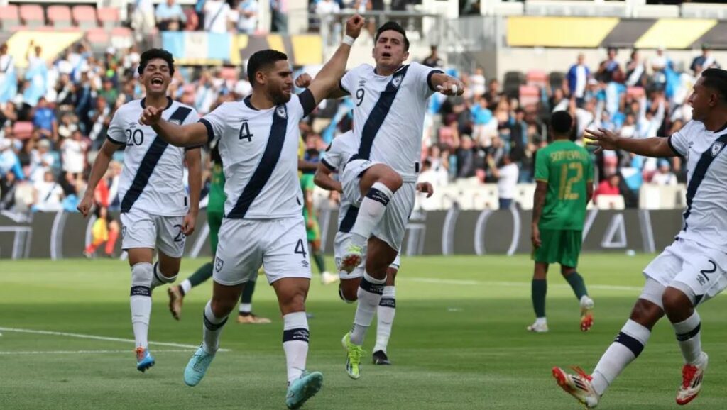 ‘Flaco’ Tena y Guatemala clasifican a los cuartos de final de la Copa Oro por segunda vez consecutiva