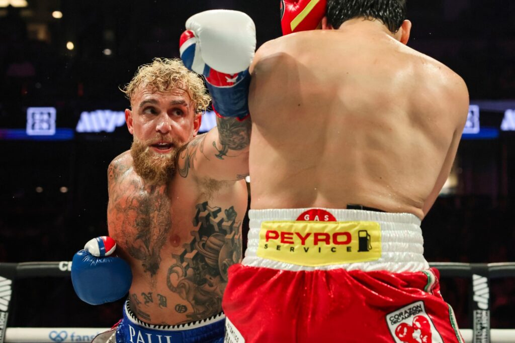 Julio César Chávez Jr. arrastra el nombre y pierde ante el youtuber Jake Paul