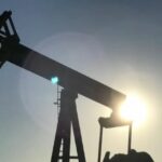 Baja precio del petróleo, con la mira puesta en Medio Oriente y la Organización de Países Exportadores de Petróleo
