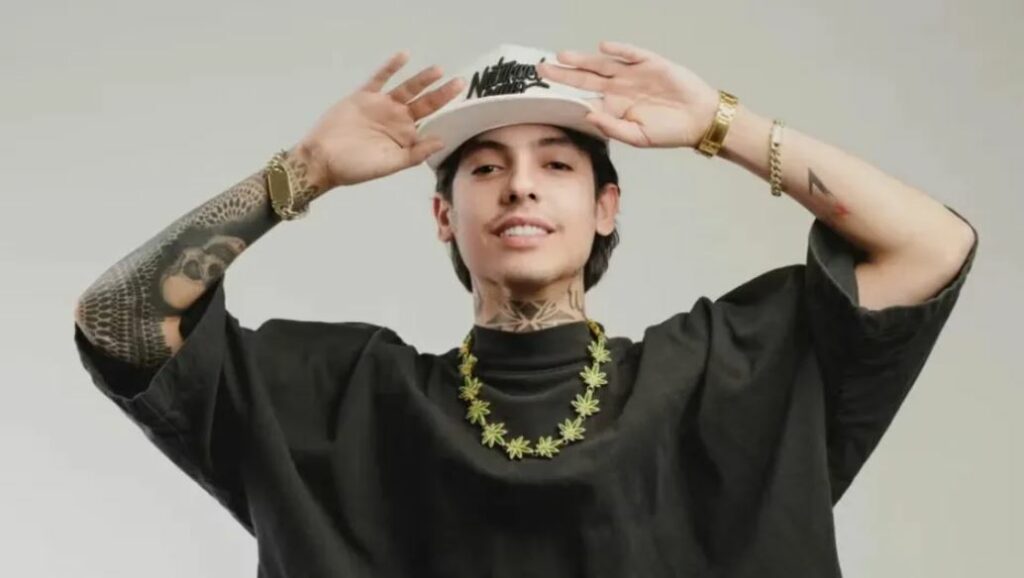 Natanael Cano lanza su nuevo álbum de trap y reguetón