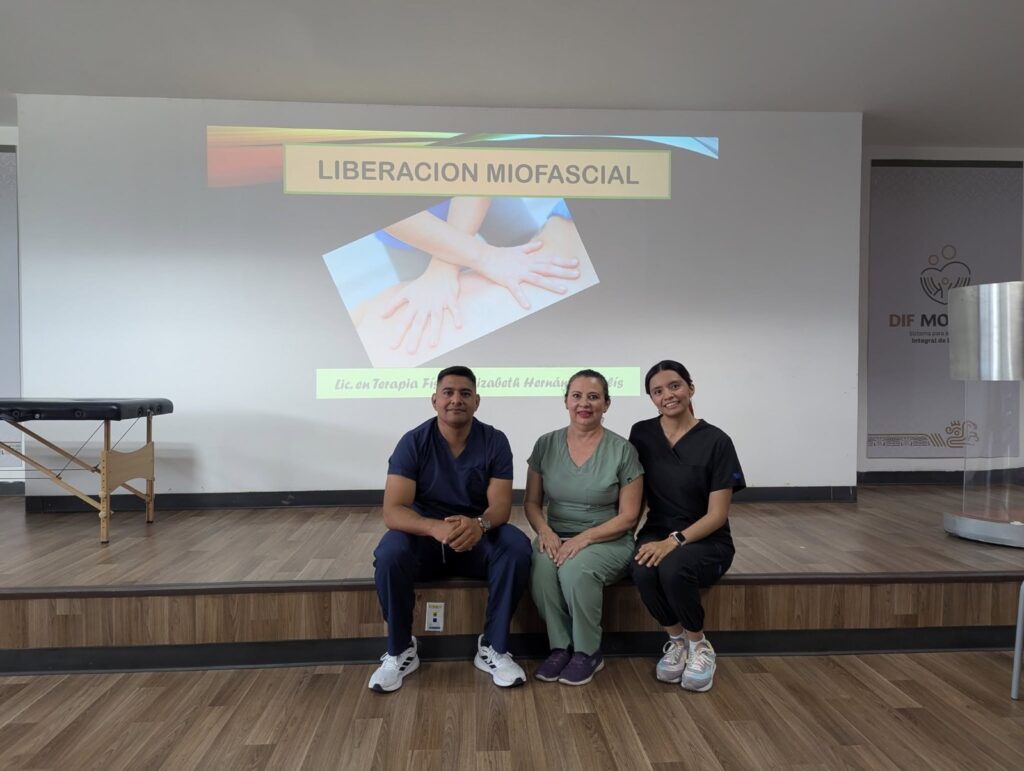 Personal de fisioterapia del DIF Cuautla se capacita en técnicas avanzadas de terapia manual