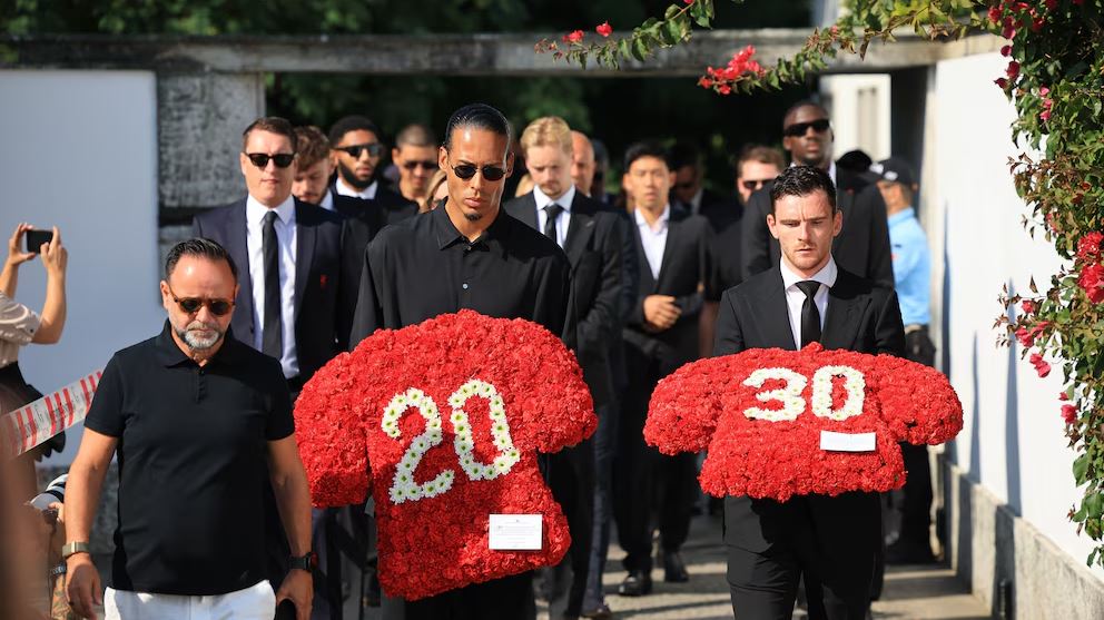 Conmovedor funeral de Diogo Jota y André Silva: la ofrenda de Van Dijk y el gesto de Neves tras jugar el Mundial de Clubes