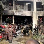 Avión se estrella en escuela y hay 19 muertos