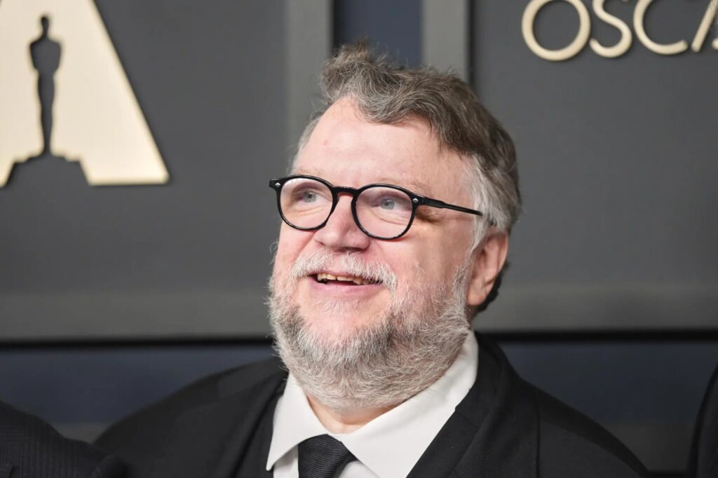 Guillermo del Toro competirá por el León de Oro