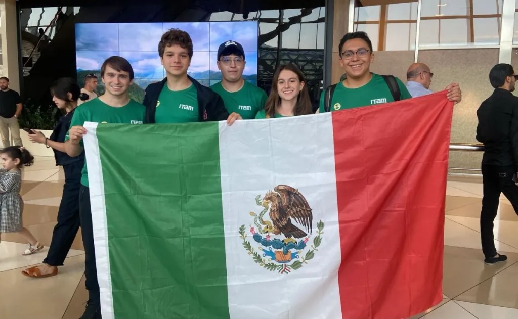 Jóvenes mexicanos ganan el oro en Olimpiada Internacional de Economía