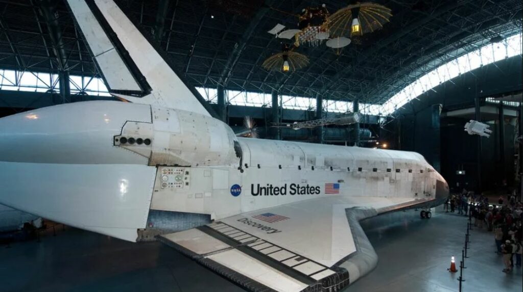 Estados Unidos en controversia sobre dónde exhibir al histórico transbordador espacial Discovery