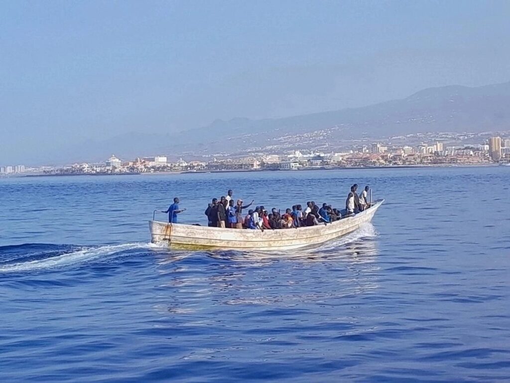 Al menos 27 migrantes mueren en naufragio frente a las costas de Yemen