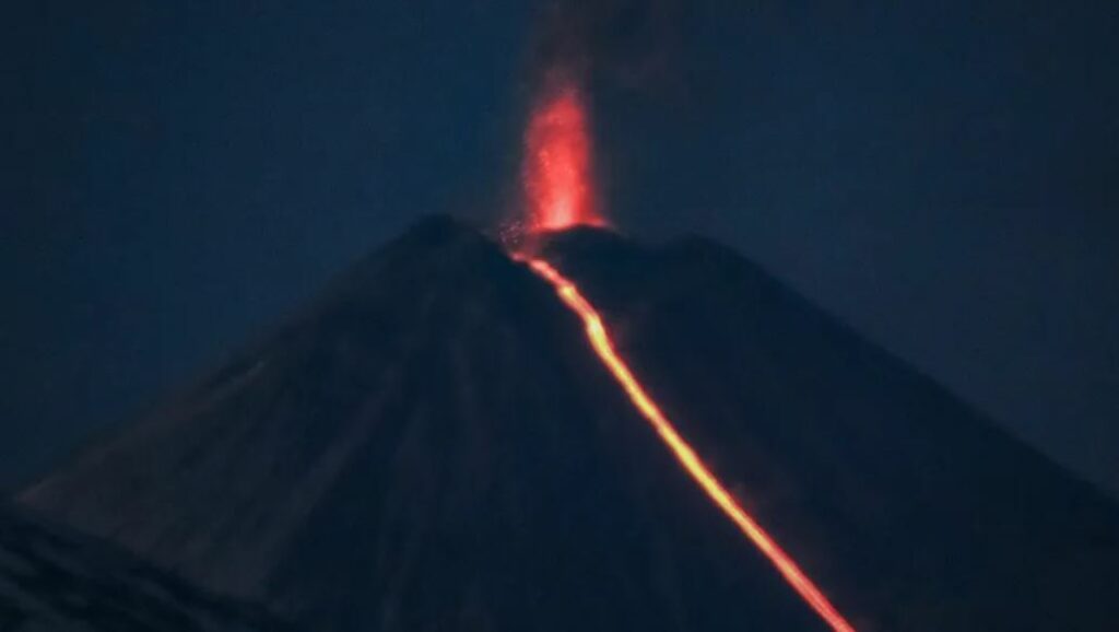 Terremoto activó siete volcanes en Rusia, algo no visto en 300 años