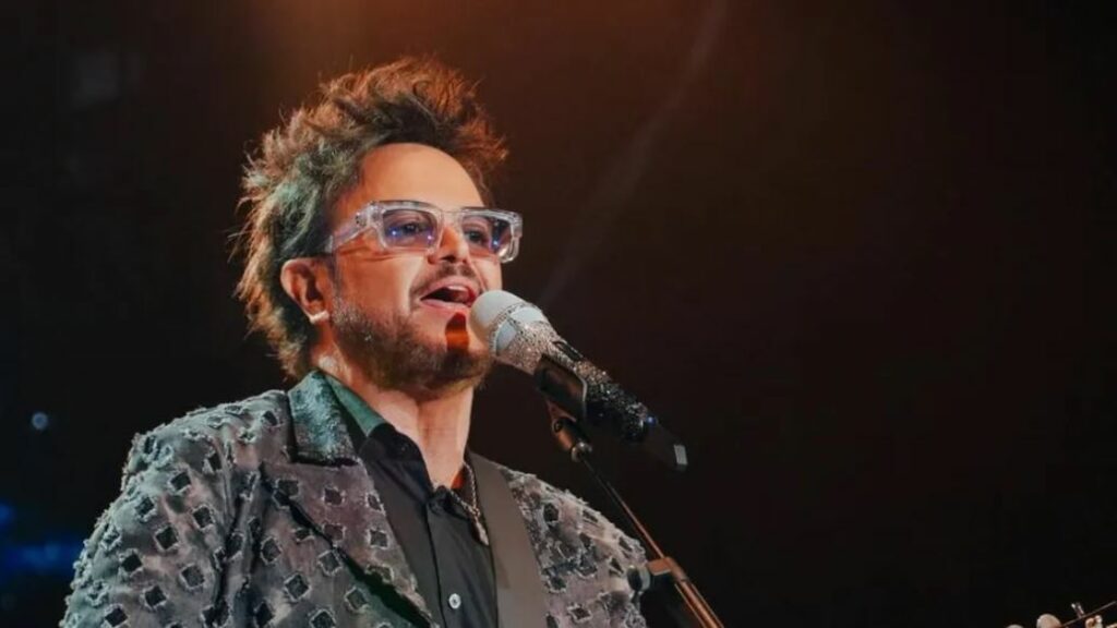 Aleks Syntek dice que le daba pena sonar tanto en la radio; redes reaccionan: «Perdónanos Martha Higareda»