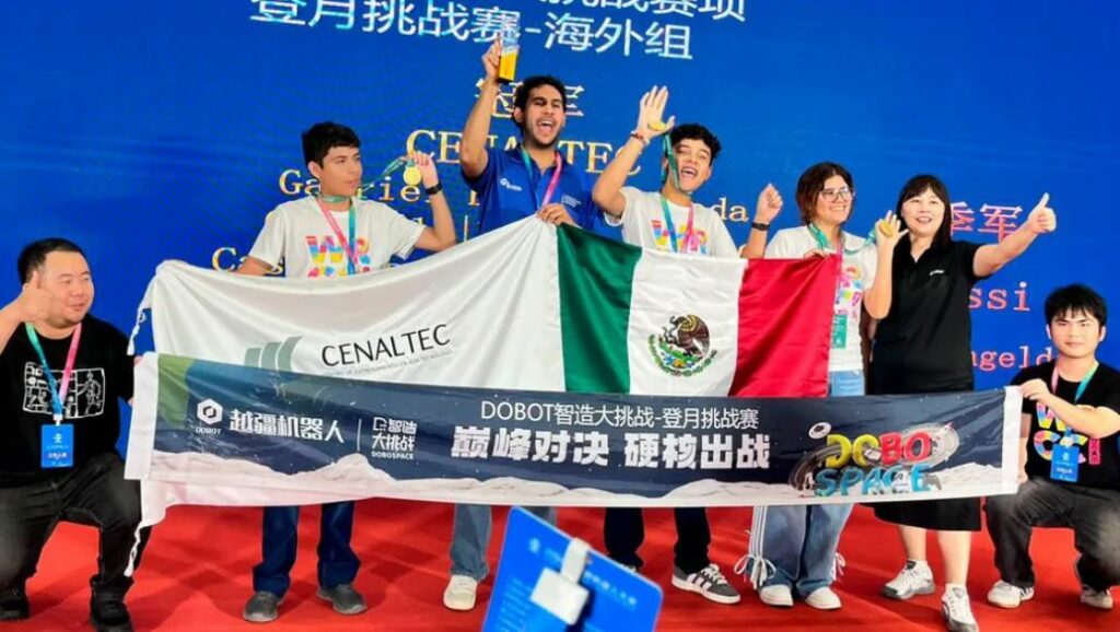 Orgullo mexicano. Equipo gana el oro en concurso de robótica en China; la SEP los felicita