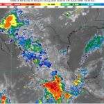 Dos ondas tropicales, 21 y 22, provocarán lluvias en México