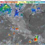 Dos ondas tropicales provocarán lluvias en México