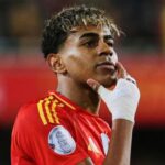 Lamine Yamal confirma romance con Nicki Nicole en sus redes sociales