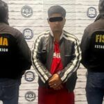 Detienen en flagrancia a extorsionador en el Estado de México; pedía 100 mil pesos a su exjefe