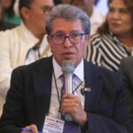 Imposible eliminar de la Constitución a los pluris, sería una ‘involución’: Ricardo Monreal