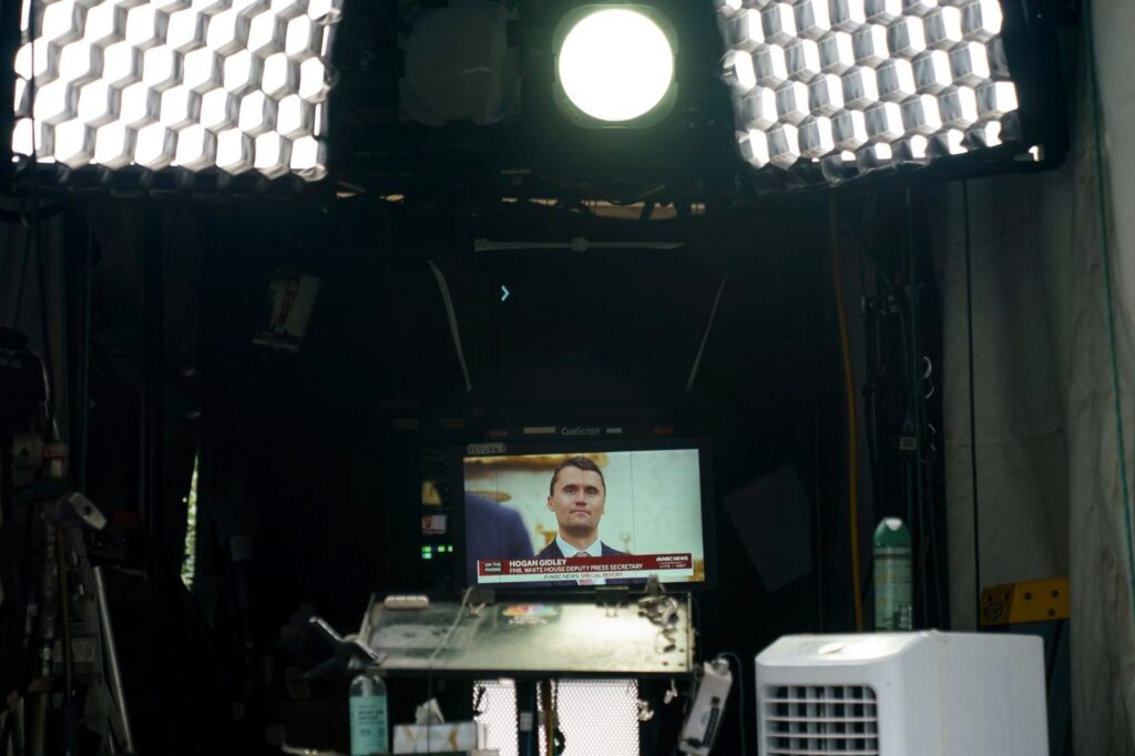 El FBI dice que detuvo al sospechoso de ultimar de un disparo a Charlie Kirk