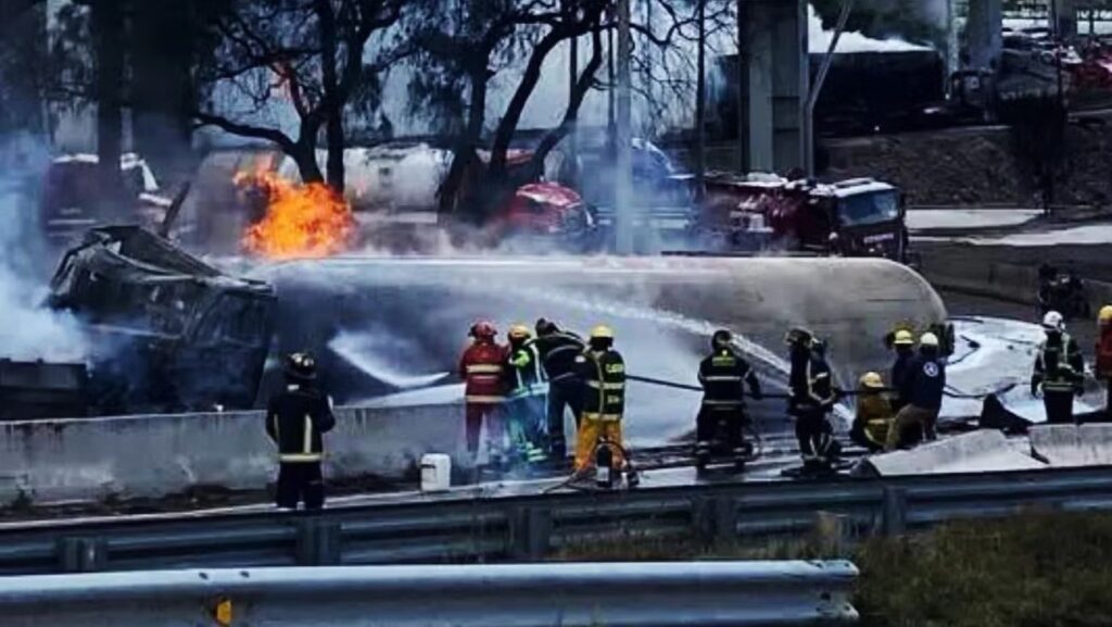Empresa de la pipa que explotó en Iztapalapa promete pagar más: «Destinaremos recursos adicionales»