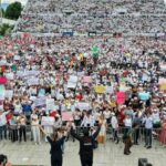 Claudia Sheinbaum da continuidad a obras y anuncia nuevas, junto con programas, ante miles en Chiapas