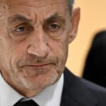 Condenan a 5 años de prisión al expresidente francés Nicolás Sarkozy