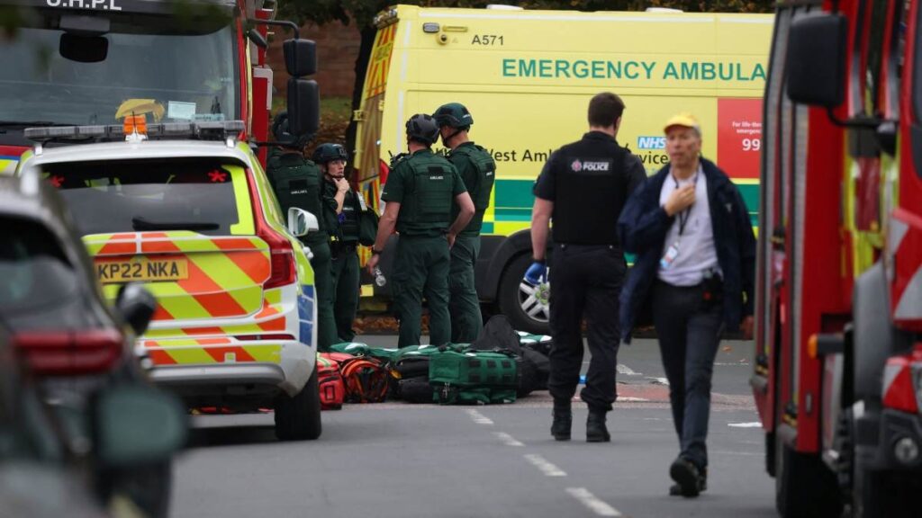 Ataque frente a sinagoga en Mánchester, Reino Unido, deja dos personas sin vida y tres heridos graves