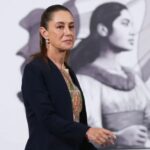 Trabajadores se cuestionan si les pagarán triple si trabajan el 05 de octubre, durante el informe de Claudia Sheinbaum