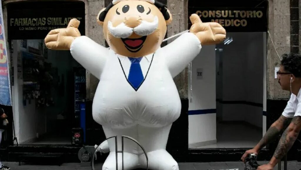 Farmacias Similares crece más en Estados Unidos; apunta ahora hacia Texas y California