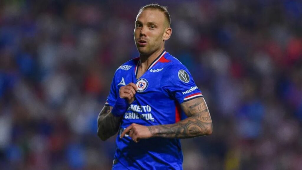 Rodolfo Rotondi renueva su contrato con Cruz Azul con ‘estatosférica’ cláusula de rescisión