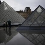 Detenidos a 5 nuevos sospechosos por el robo en el Louvre
