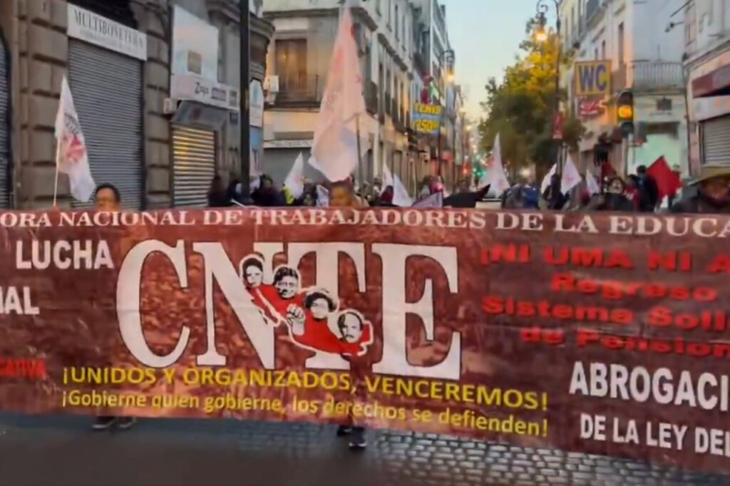 Maestros de la CNTE inician protestas en CDMX 